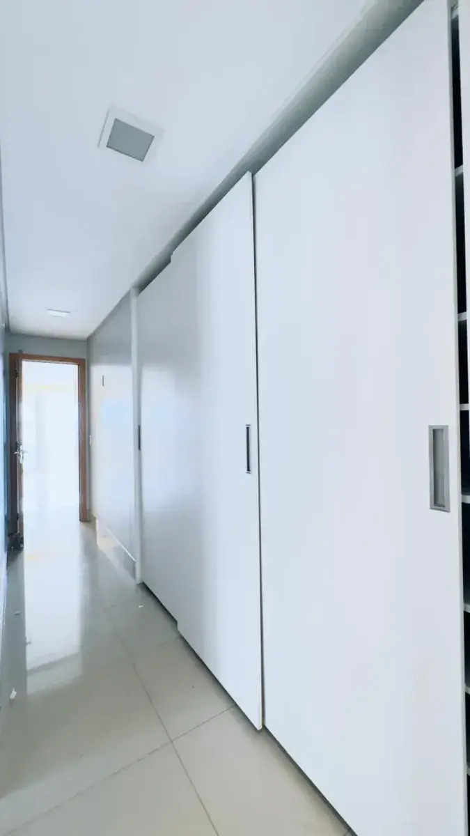 Suíte do apartamento de 194 m² no Residencial Ecoliving, Setor Bueno em Goiânia