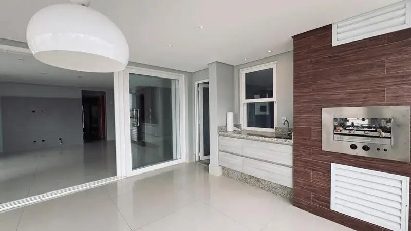 Sala ampla com vista livre do apartamento de 194 m² no Residencial Ecoliving, Setor Bueno