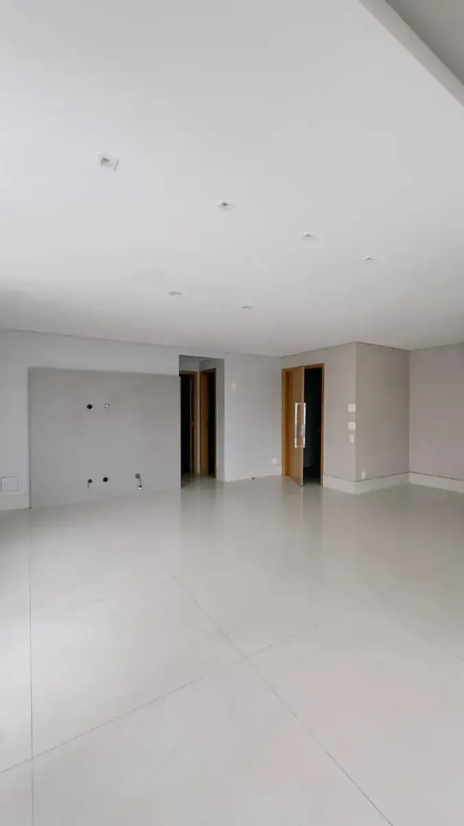 Sala do apartamento de 194 m² no Residencial Ecoliving, Setor Bueno em Goiânia