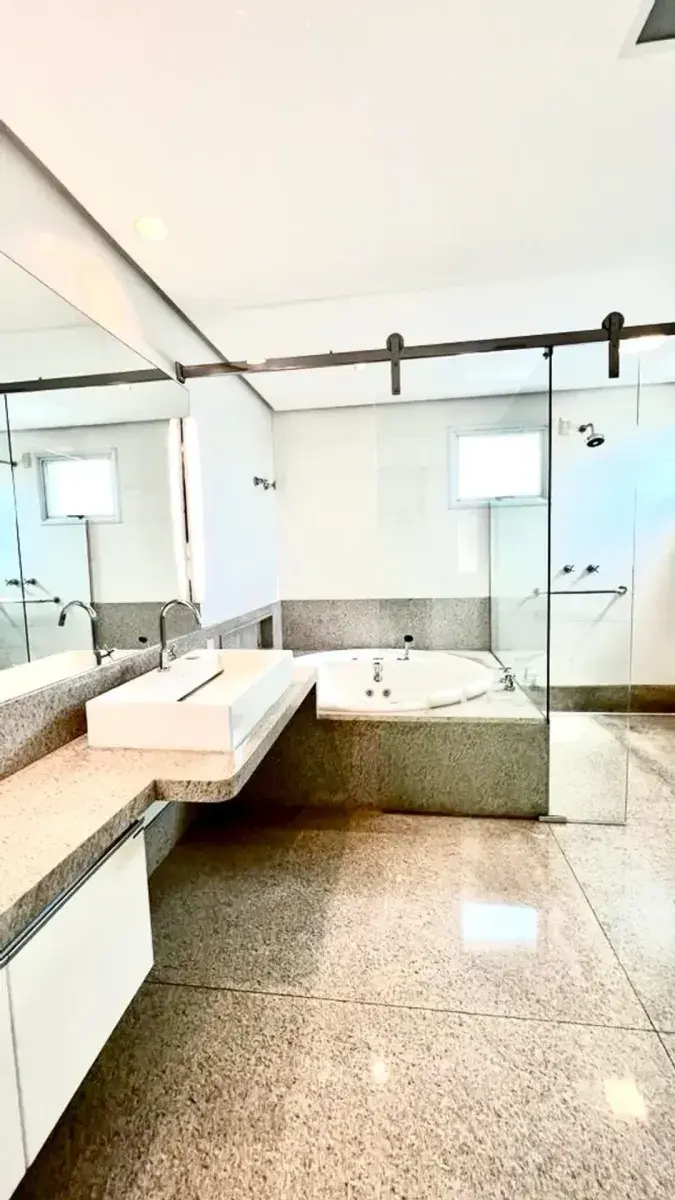 Apartamento de 187 m² com 3 suítes no Residencial Sol De La Plaza LifeStyle, Setor Oeste em Goiânia