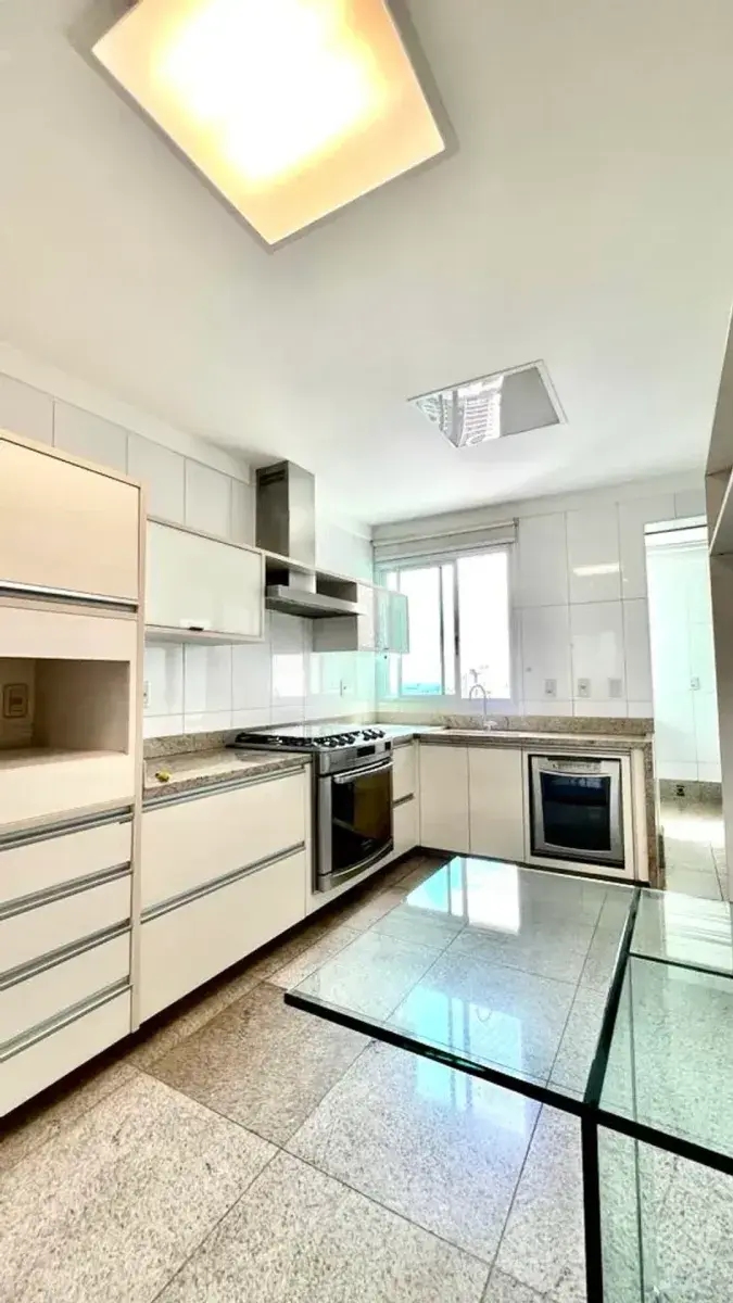 Apartamento de 187 m² com 3 suítes no Residencial Sol De La Plaza LifeStyle, Setor Oeste em Goiânia
