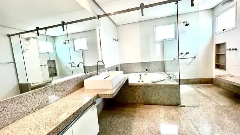 Apartamento de 187 m² com 3 suítes no Residencial Sol De La Plaza LifeStyle, Setor Oeste em Goiânia