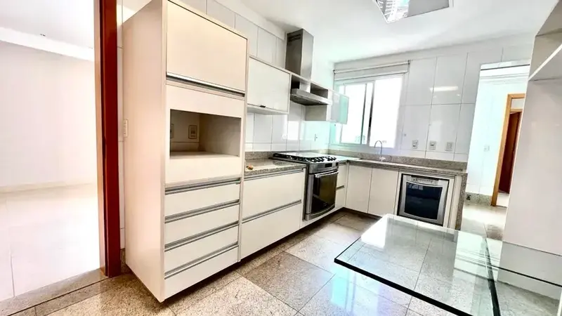 Apartamento de 187 m² com 3 suítes no Residencial Sol De La Plaza LifeStyle, Setor Oeste em Goiânia