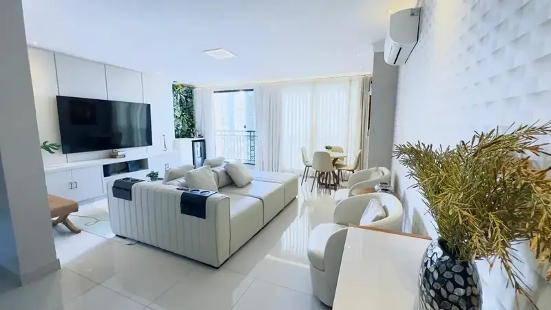 Apartamento mobiliado de 107 m² no Metropolitan Residence, Setor Bueno em Goiânia
