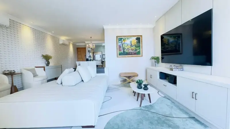 Cozinha americana do apartamento mobiliado no Metropolitan Residence, Setor Bueno