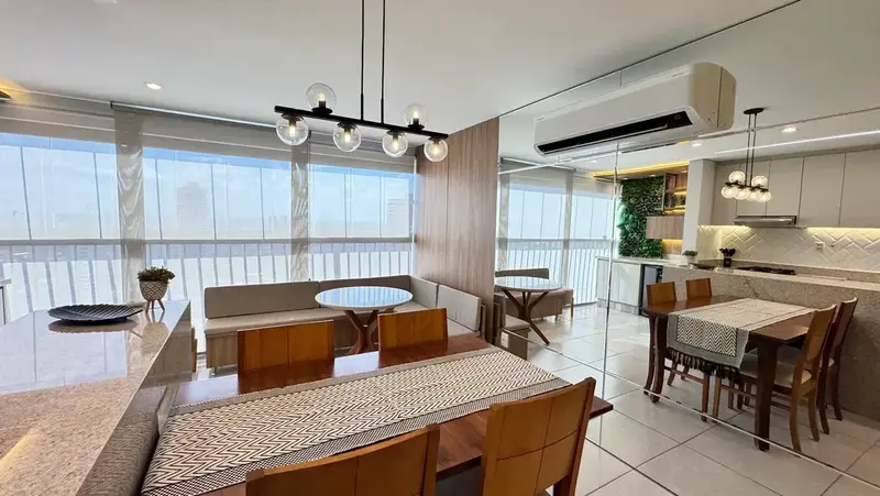 Sala de jantar e estar do apartamento no Solar Amazônia, Parque Amazônia