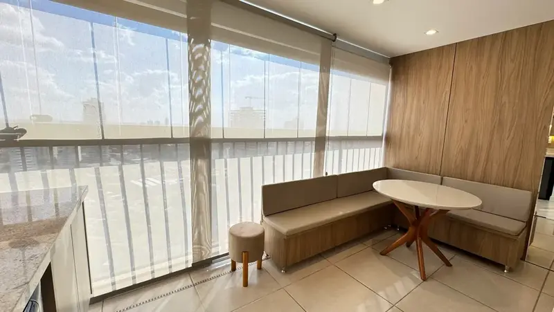 Varanda do apartamento de andar alto no Solar Amazônia, Parque Amazônia