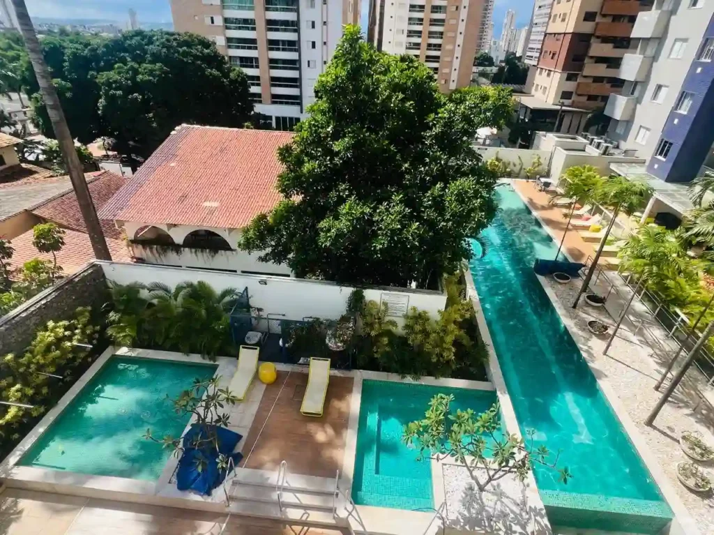 Apartamentos a venda no Setor Bueno com piscina grande